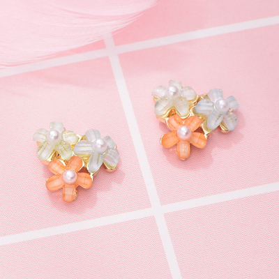 清新可愛珍珠花朵-無耳洞黏貼式耳環