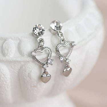 鑲鑽鏤空愛心-無耳洞黏貼式耳環