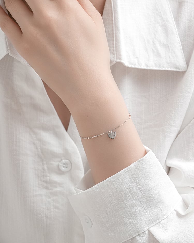 心語銀韻手鍊[純銀] 模特展示