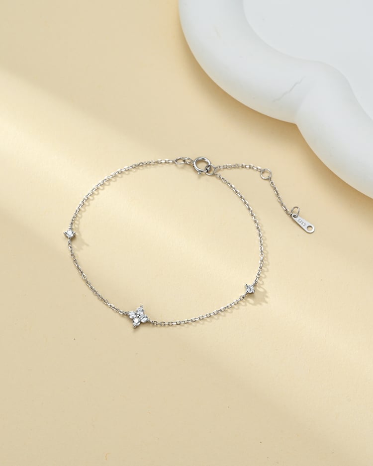 幸運戀語手鍊[純銀] 場景展示