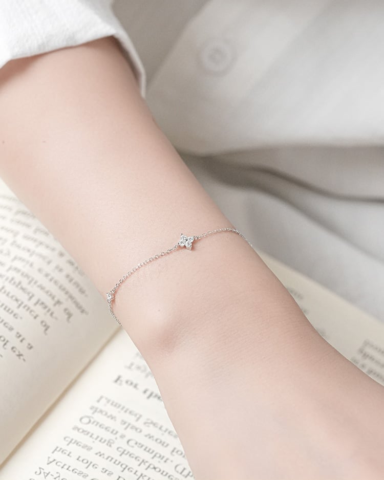 幸運戀語手鍊[純銀] 模特展示