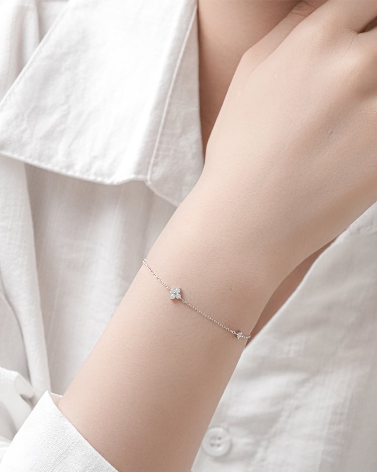 幸運戀語手鍊[純銀] 模特展示