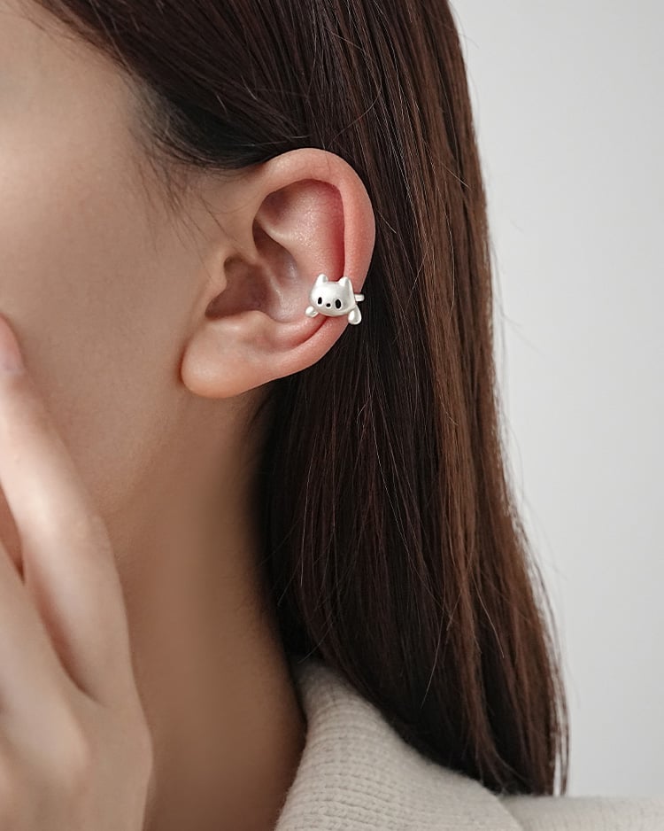 純淨萌貓耳骨夾(單支) 左耳 模特兒展示