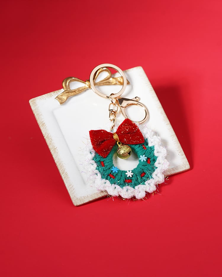 聖誕經典紅綠花圈吊飾 場景展示