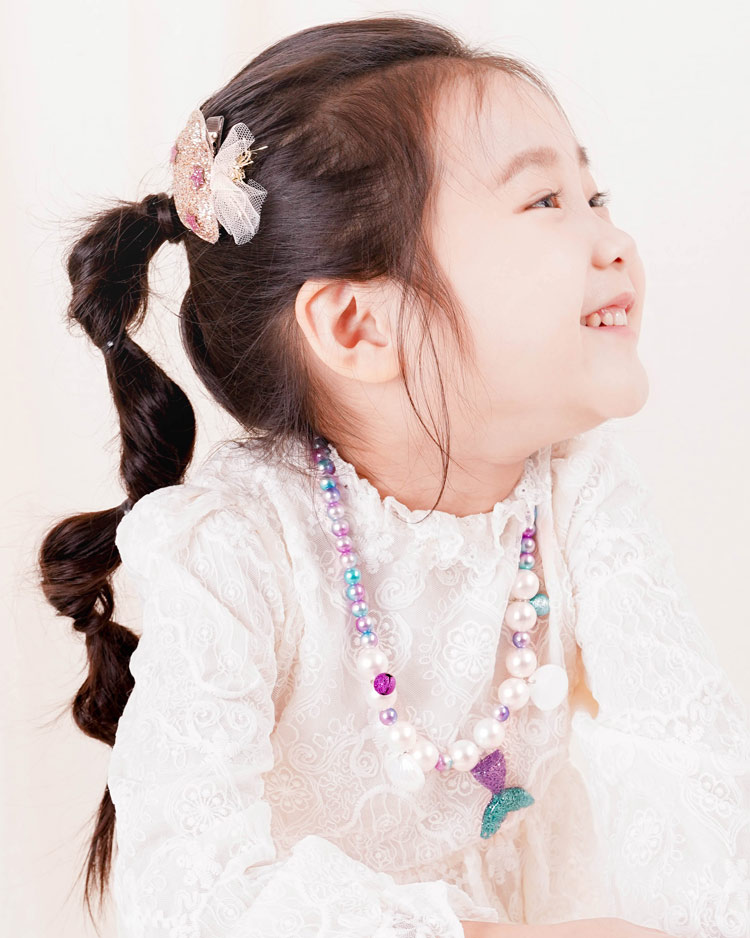 公主網紗蝴蝶結兒童髮箍髮飾套組 模特兒展示