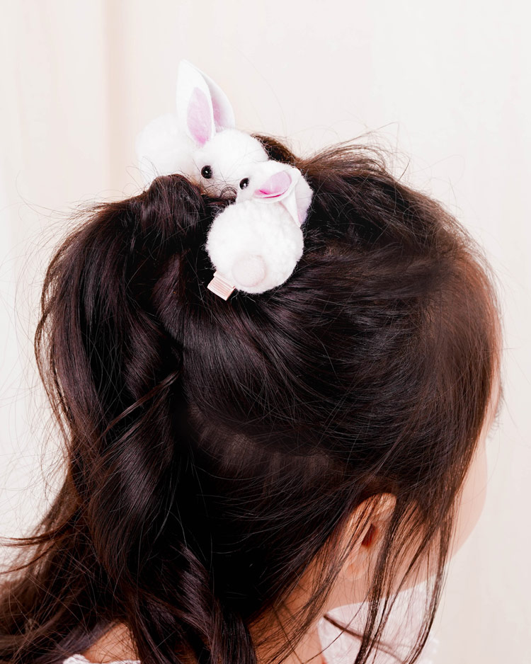 純潔夢想可愛兔兔兒童髮夾 模特兒展示
