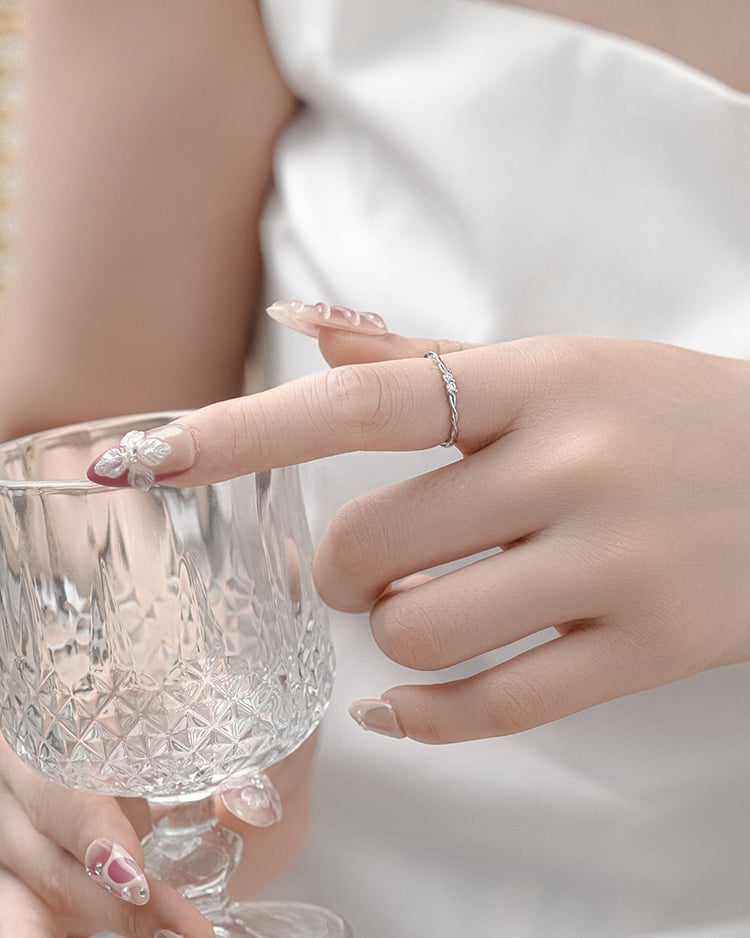 交織雙星鑽開口戒指[純銀] 模特兒展示