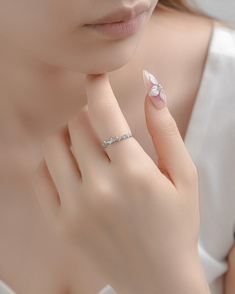 蝶舞紛飛開口戒指[純銀] 模特兒展示