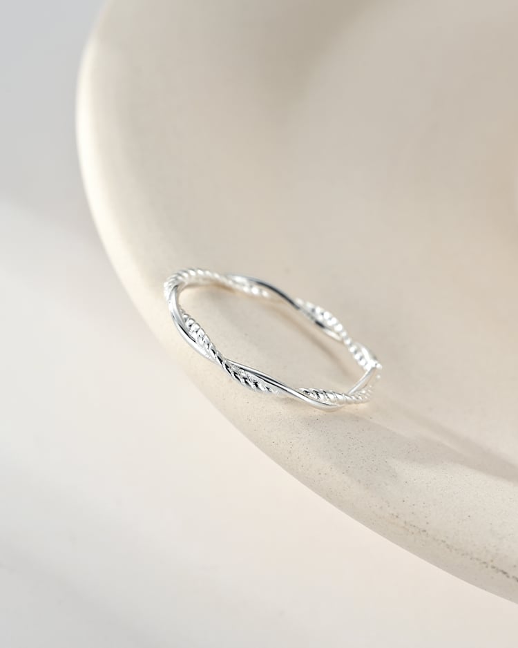 白銀雲繞開口戒指[純銀] 場景展示