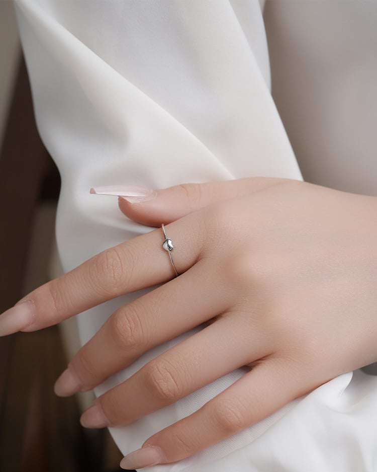 心悅愛心開口戒指[純銀] 模特兒展示