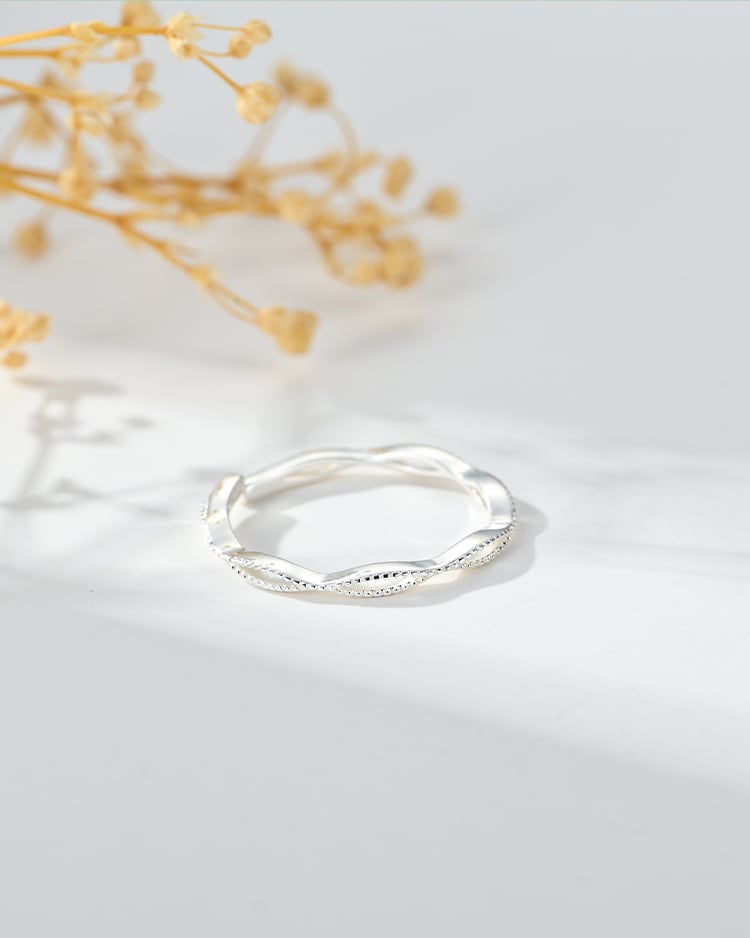 纏繞編織開口戒指[純銀] 場景展示