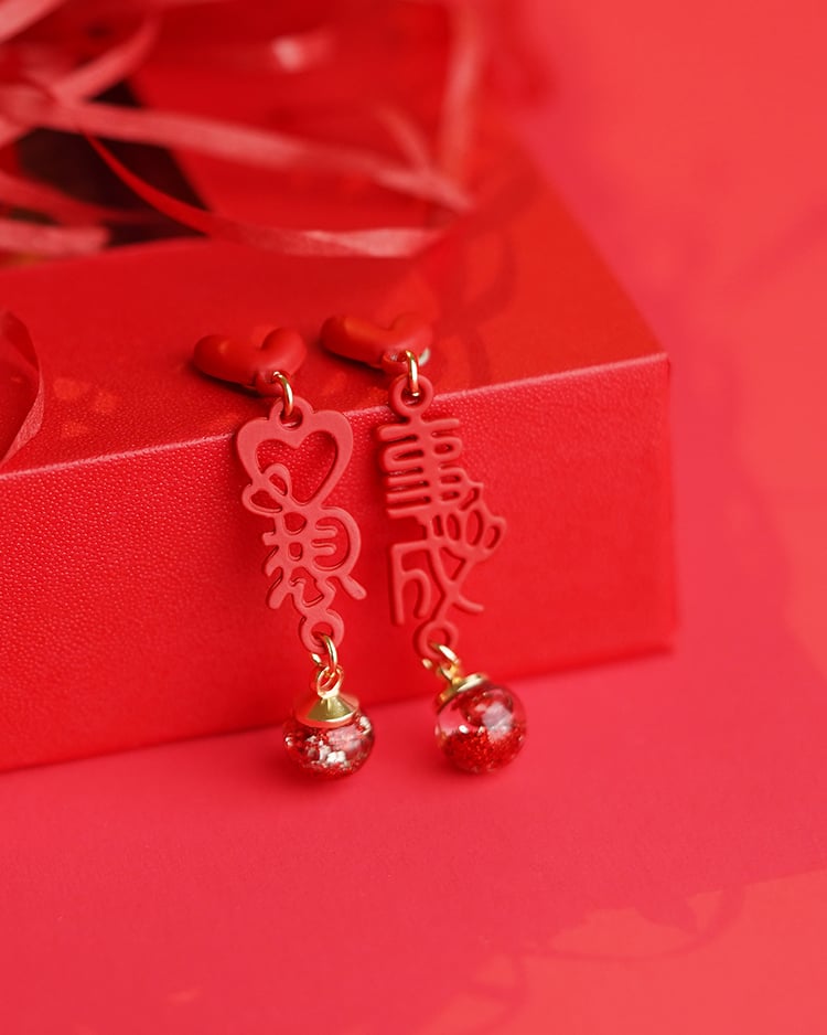 心語心想事成新年 耳針/無耳洞黏貼式耳環 場景展示