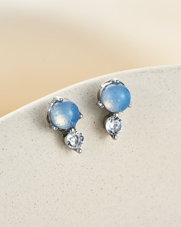 湛藍月光石晶鑽 耳針/無耳洞黏貼式耳環 場景展示