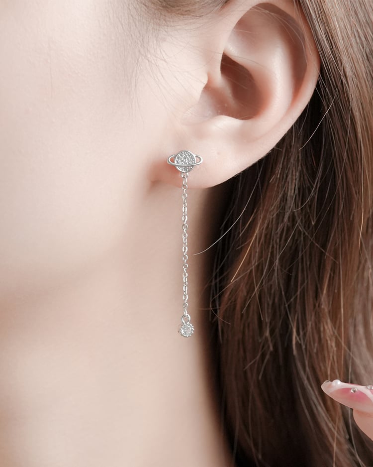 不對稱星際行星鋯石鍊條 耳針/無耳洞黏貼式耳環 模特兒展示