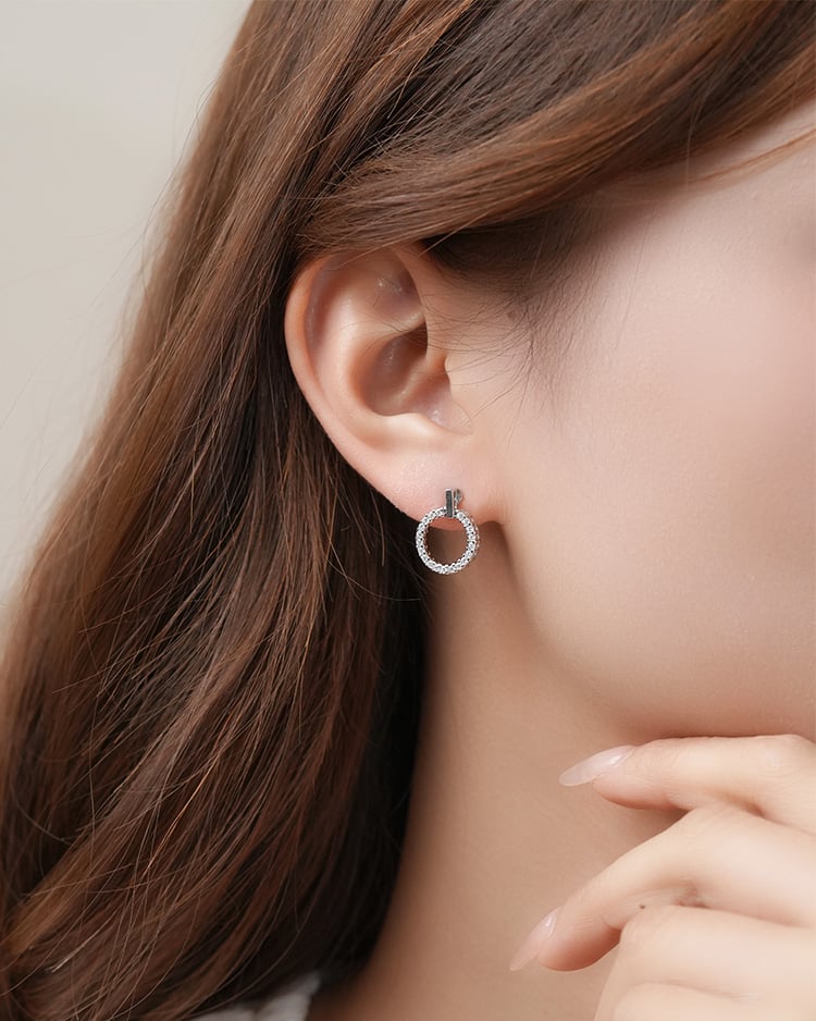 璀璨滿鑽幾何圓圈 耳針/無耳洞黏貼式耳環 模特兒展示