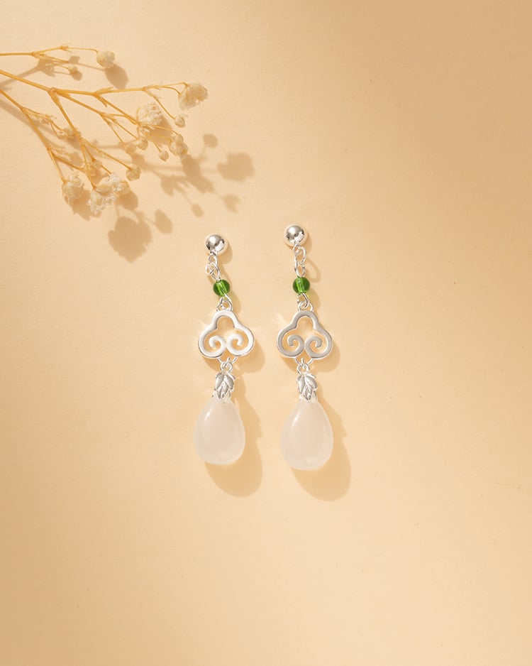 古典如意雲紋長墜 耳針/無耳洞黏貼式耳環 場景展示