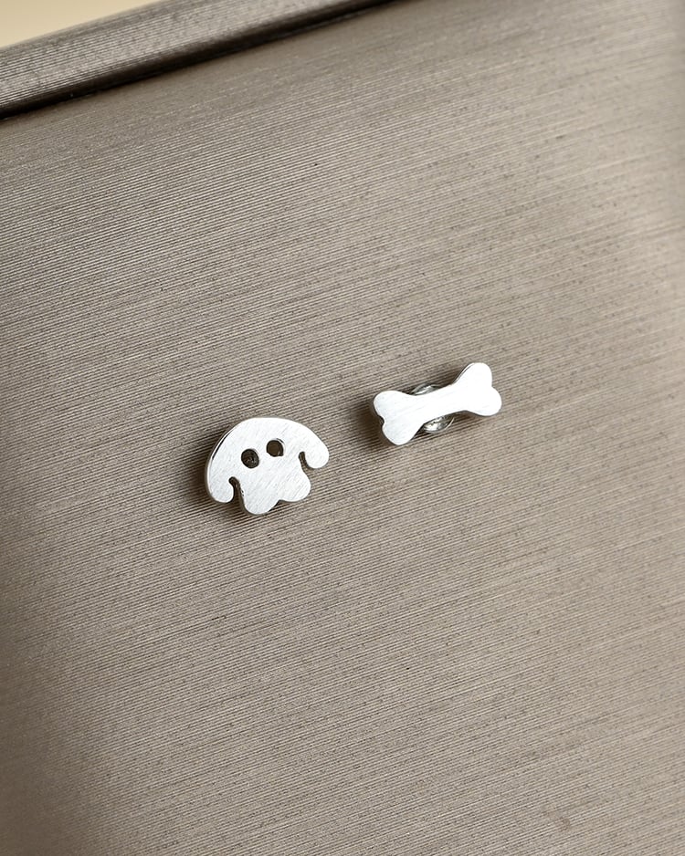 俏皮萌犬與骨頭 耳針/無耳洞黏貼式耳環 場景展示