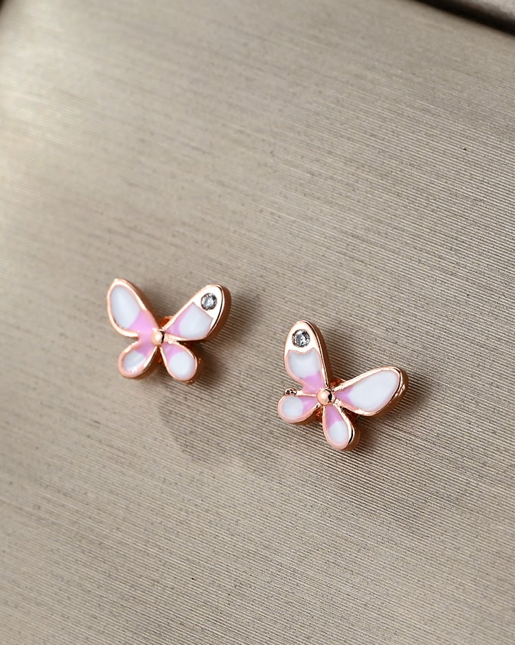 甜美粉白雙色蝴蝶 耳針/無耳洞黏貼式耳環 場景展示