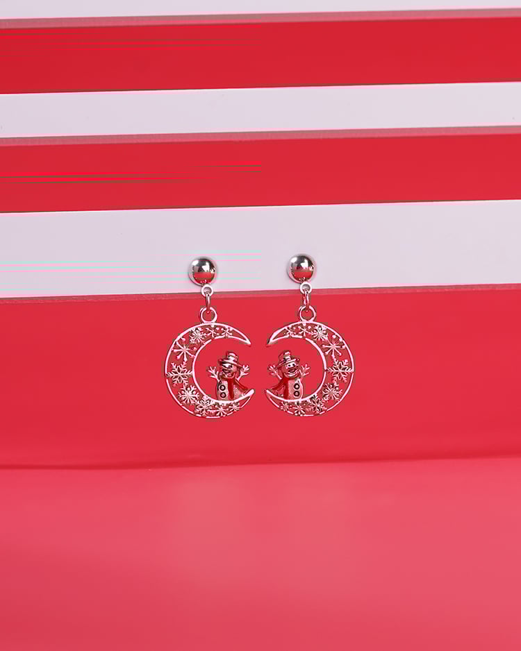 聖誕弦月雪人 耳針/無耳洞黏貼式耳環 場景展示