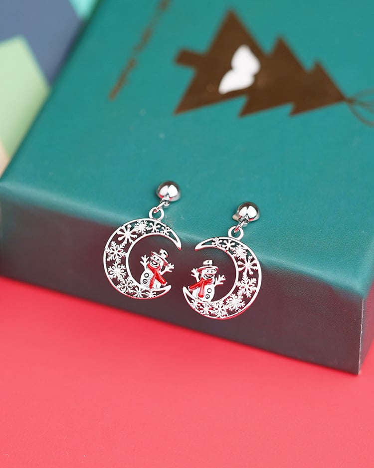 聖誕弦月雪人 耳針/無耳洞黏貼式耳環 模特兒展示