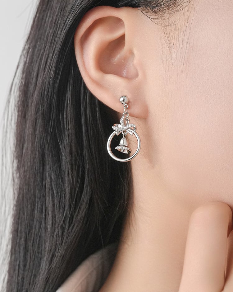 聖誕浪漫銀鈴耳語 耳針/無耳洞黏貼式耳環 模特兒展示