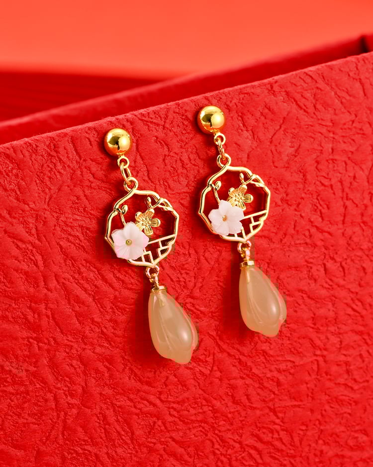 春櫻水漾耳環 耳針/無耳洞黏貼式耳環 場景展示