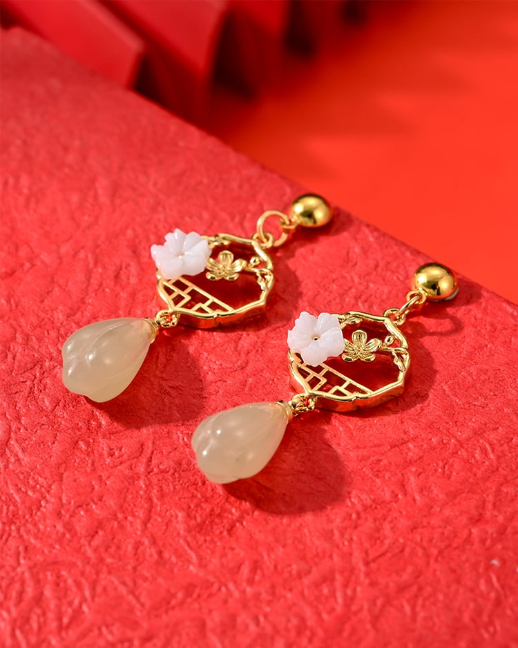 春櫻水漾耳環 耳針/無耳洞黏貼式耳環 場景展示