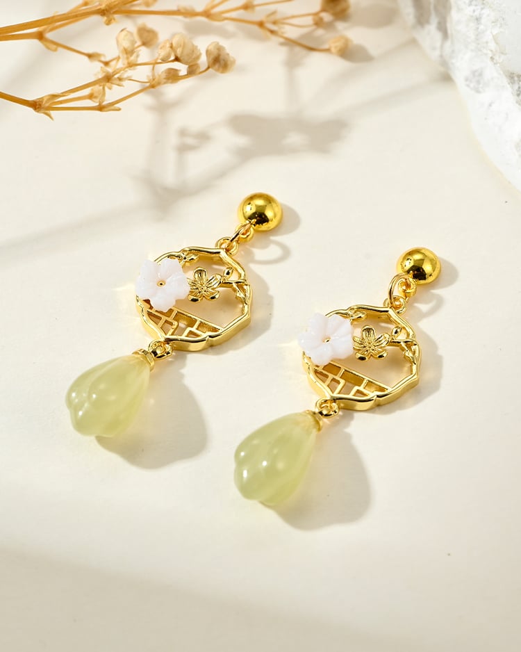 春櫻水漾耳環 耳針/無耳洞黏貼式耳環 場景展示