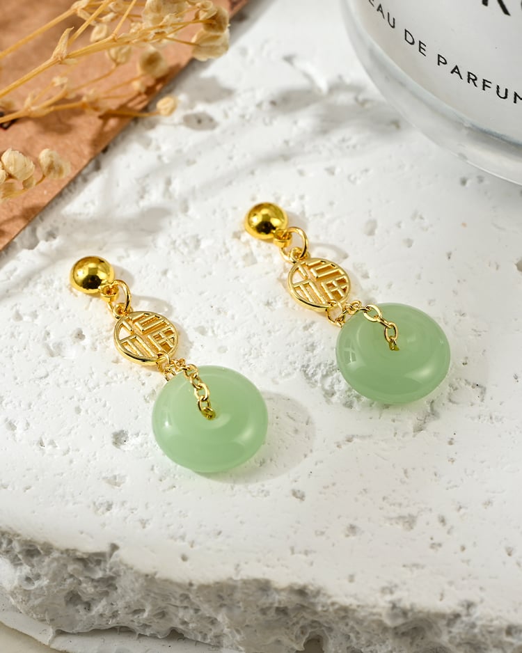 古韻福字平安玉 耳針/無耳洞黏貼式耳環 場景展示