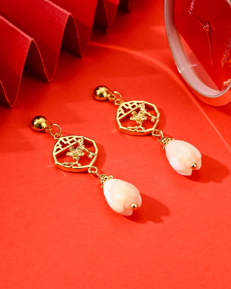 窗映簍空春櫻 耳針/無耳洞黏貼式耳環 場景展示