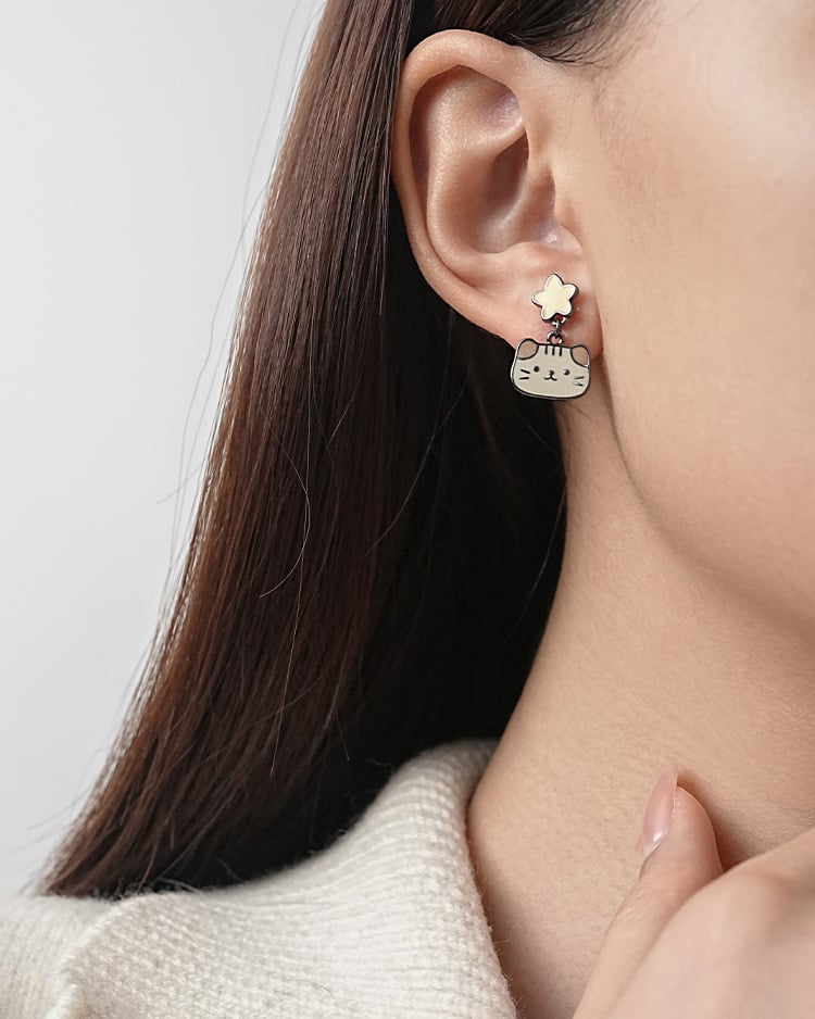星願躲貓貓 耳針/無耳洞黏貼式耳環 模特兒展示
