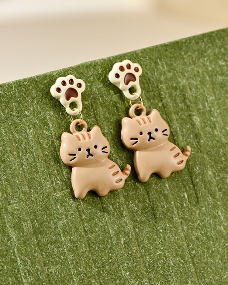 超萌肉球貓掌 耳針/無耳洞黏貼式耳環 場景展示