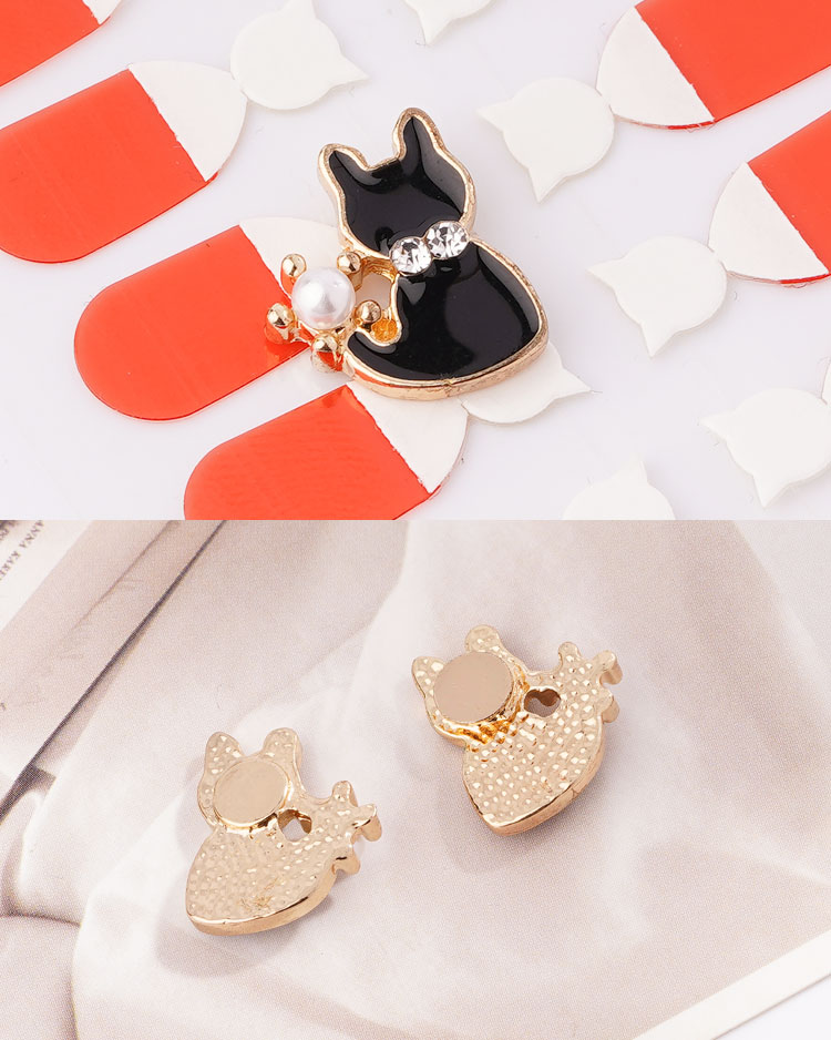 優雅珍珠小黑貓 耳針/無耳洞黏貼式耳環 細節展示