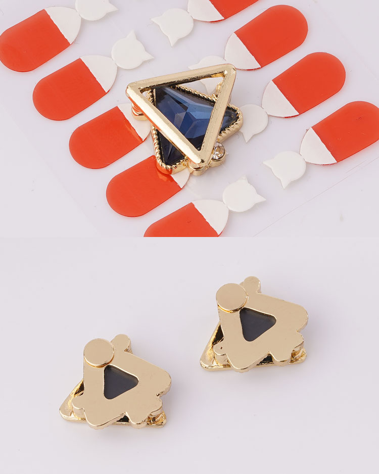 韓版時尚幾何三角 耳針/無耳洞黏貼式耳環 細節展示