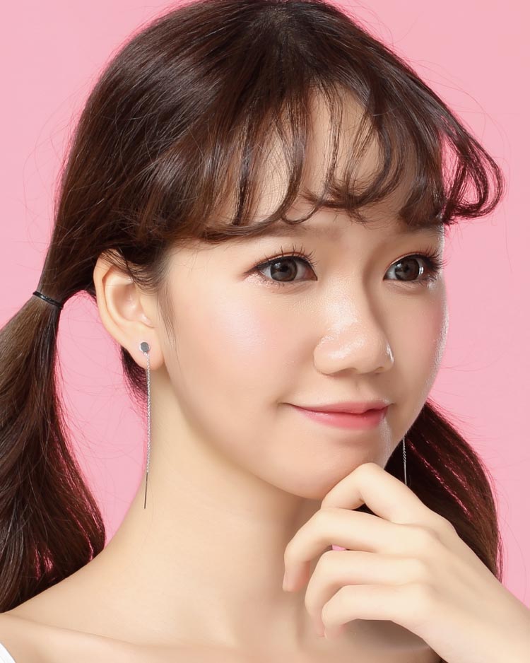 韓系一字鏈條流蘇 耳針/無耳洞黏貼式耳環 模特兒展示
