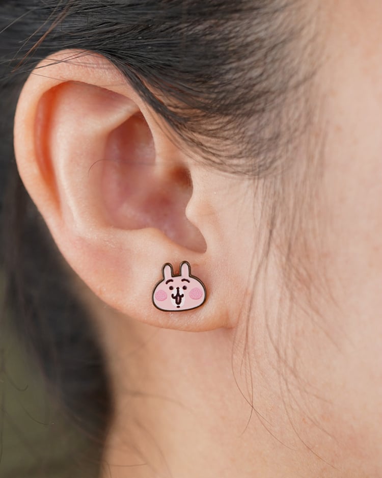 卡娜赫拉的小動物 粉紅兔兔系列 好耶！  無耳洞黏貼式耳環 模特兒展示