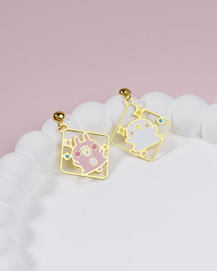 卡娜赫拉的小動物 手舞足蹈的兔兔與P助 無耳洞黏貼式耳環 場景展示