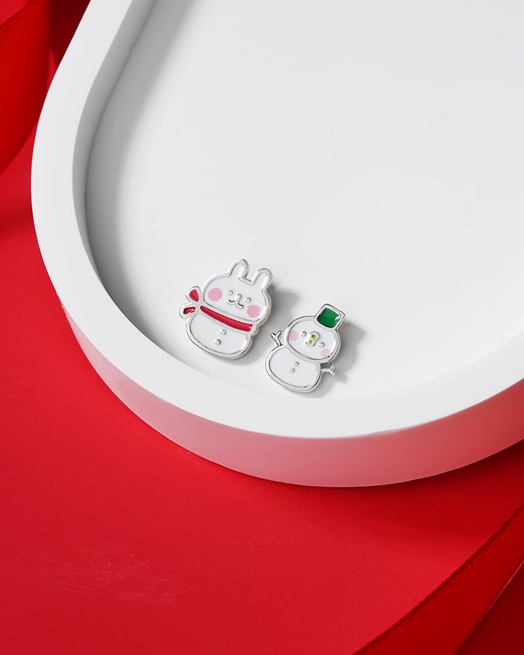 卡娜赫拉的小動物 聖誕兔兔與P助雪人 無耳洞黏貼式耳環 場景展示