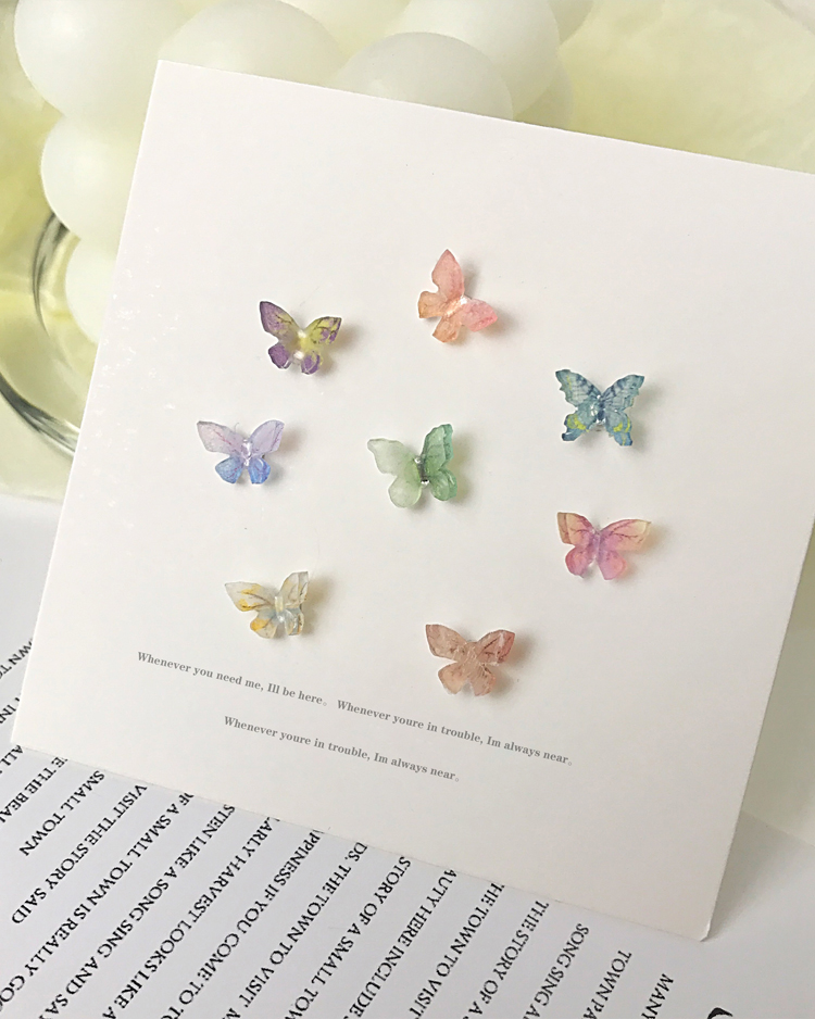 彩色立體蝴蝶(10色) 耳針/無耳洞黏貼式耳環 場景展示