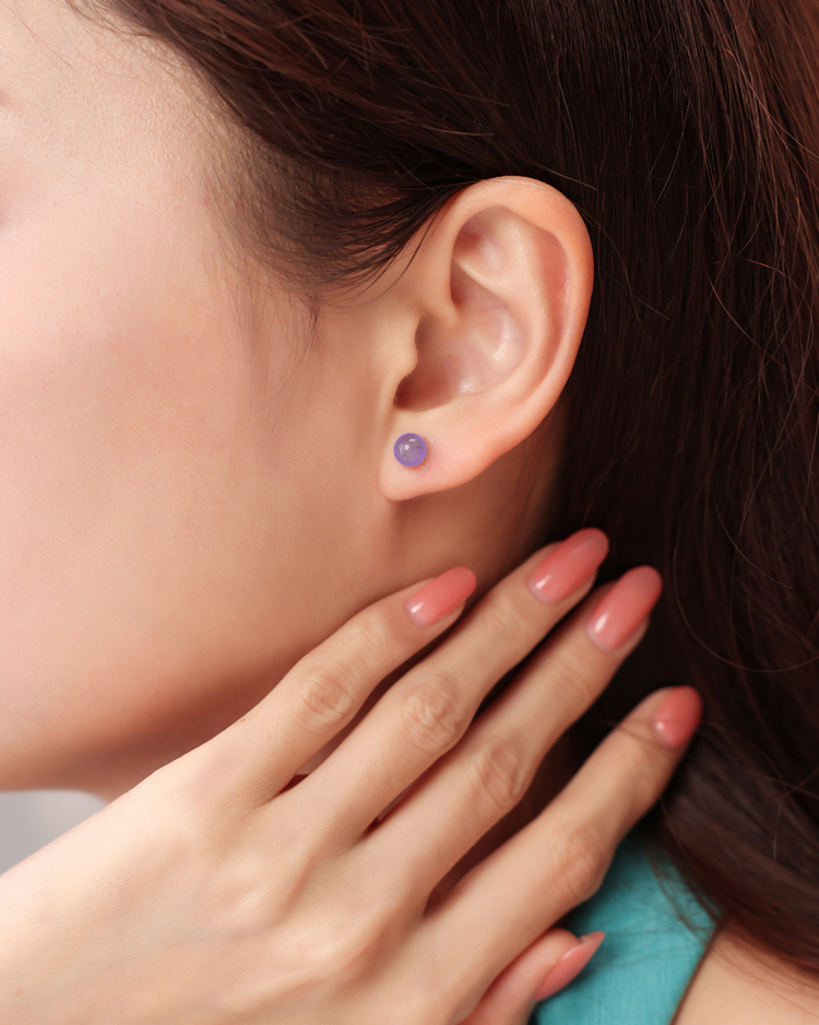 6mm天然水晶小巧圓珠(8種) 耳針/無耳洞黏貼式耳環 模特兒展示
