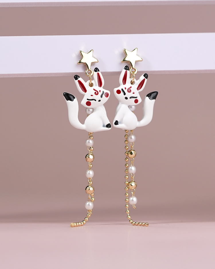 可愛狐狸系列-珍珠星星流蘇 耳針/無耳洞黏貼式耳環 場景展示