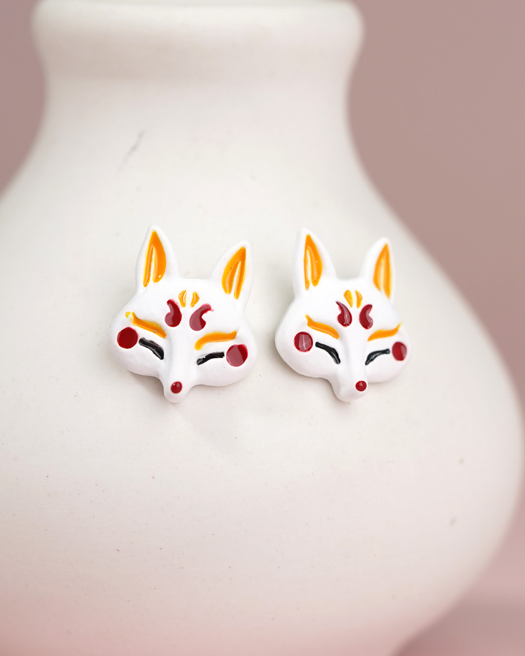 可愛狐狸系列-我的微笑 耳針/無耳洞黏貼式耳環 場景展示