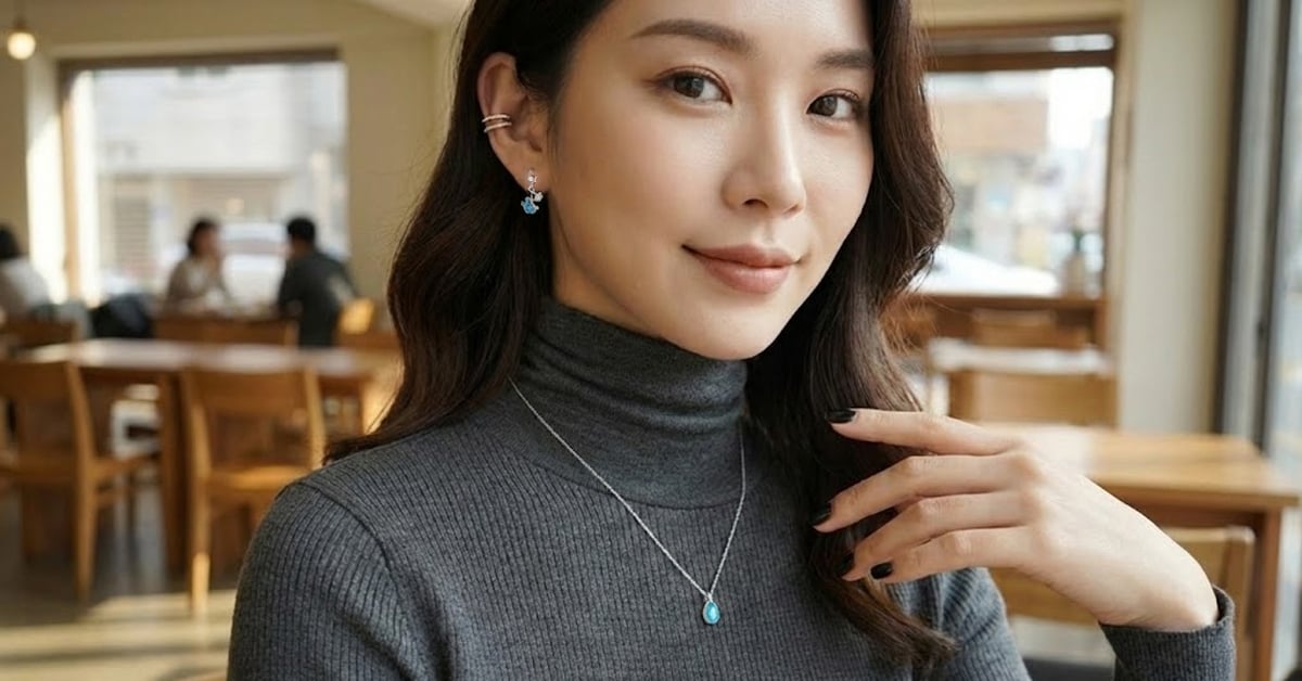 灰色高領打底衫搭配OSMAR飾品情境圖