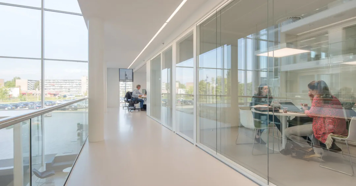 Maars 教育空間方案，提升教室內的聲學環境品質
