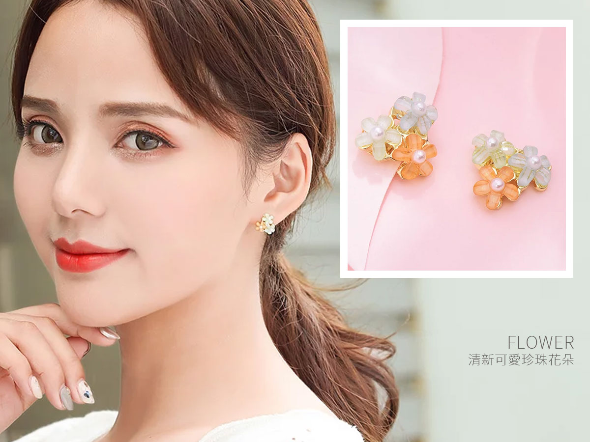 清新可愛珍珠花朵黏式耳環